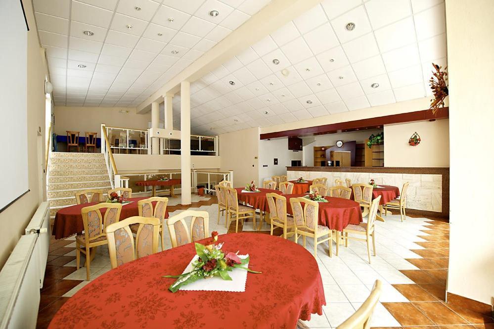 Hotel Slovensky Raj Hrabušice Esterno foto